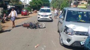 ದಾವಣಗೆರೆಯಲ್ಲಿ ಕಾರು ಬೈಕ್ ನಡುವೆ ಭೀಕರ ಡಿಕ್ಕಿ . ಇಬ್ಬರು ಸಾವು ಒಬ್ಬನಿಗೆ ಗಂಭೀರ ಗಾಯ
